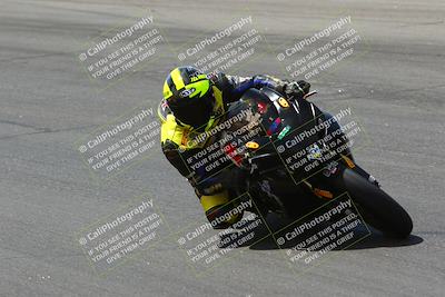 media/Apr-10-2022-SoCal Trackdays (Sun) [[f104b12566]]/Bowl (11am)/